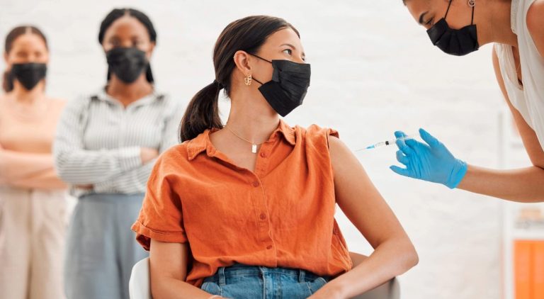 Vacunación para protegerse contra el dengue