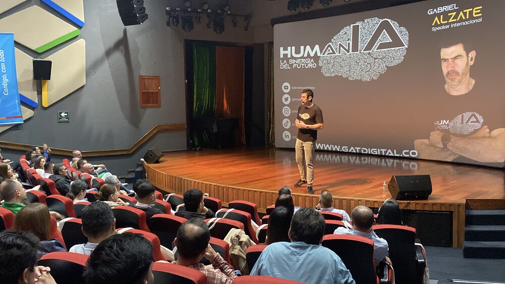 Conferencia con Gabriel Alzate Tobón HumanIA