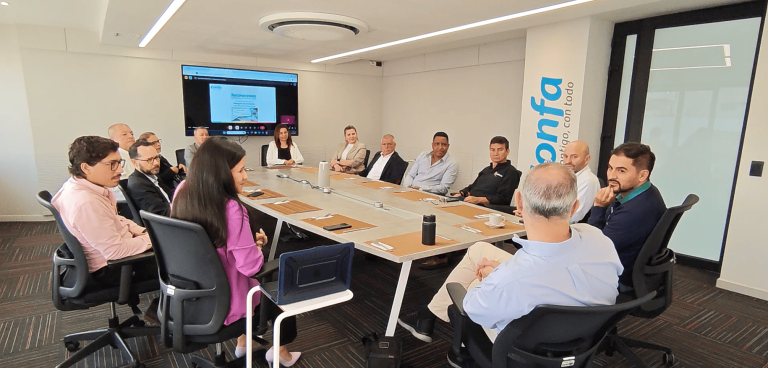 Desayuno con el Director y los proveedores Confa: un espacio para fortalecer relaciones y conversar sobre el futuro empresarial