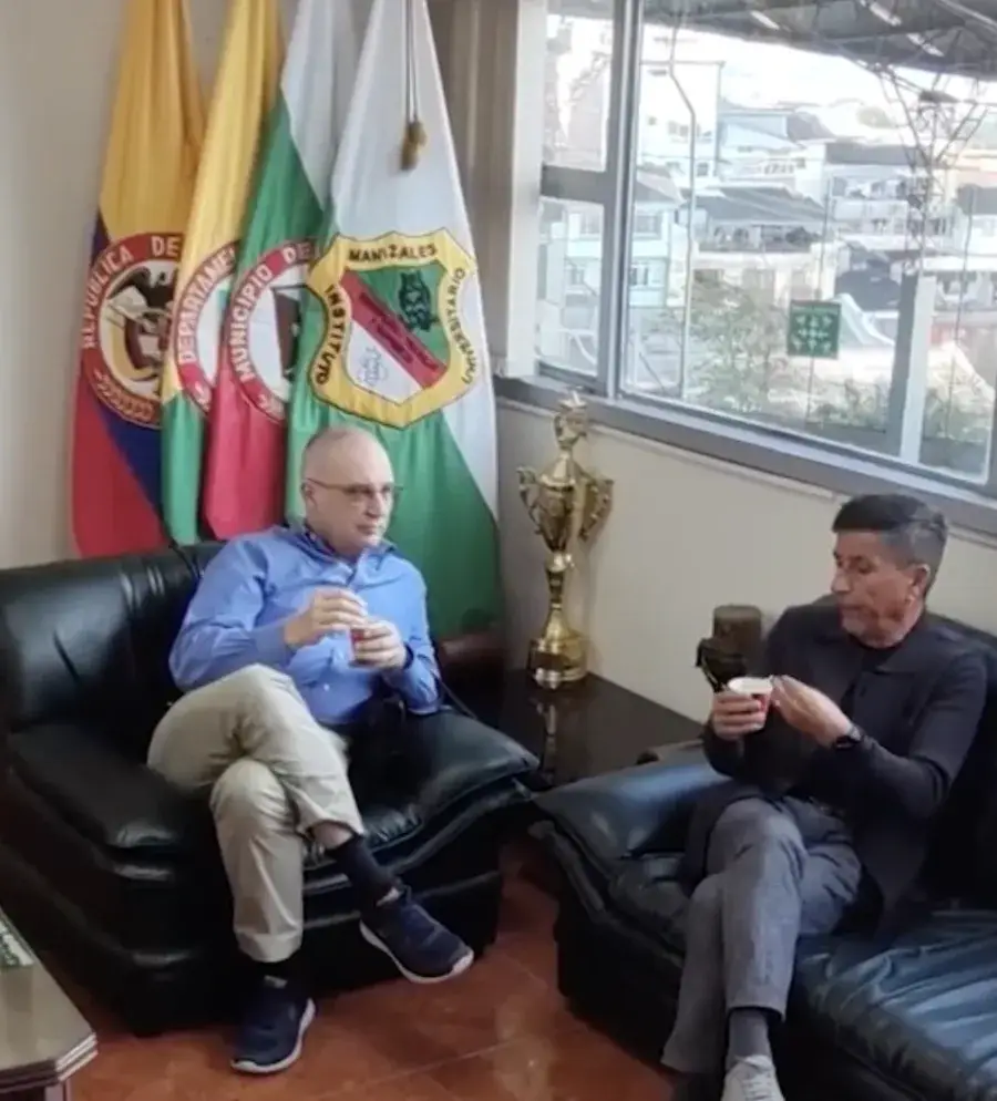 Estudiantes de Foni&ntilde;ez en el programa de biling&uuml;ismo del Instituto Universitario